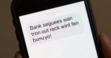 identify and avoid fake messages