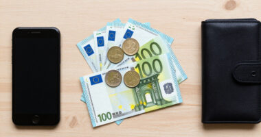 Bargeld Nach Wie Vor Das Meistakzeptierte Zahlungsmittel Im Euroraum